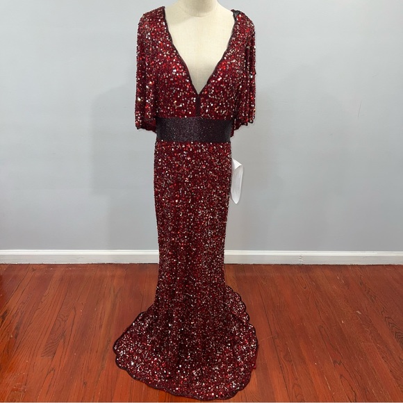 Mac Duggal Embellished Sequined Plunge Scalloped V-Neck Cape Gown Wine - Reemoly - Picture 6 of 17
